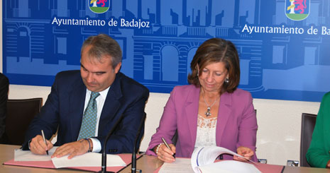 El Ayuntamiento de Badajoz renueva el convenio de patrocinio de la