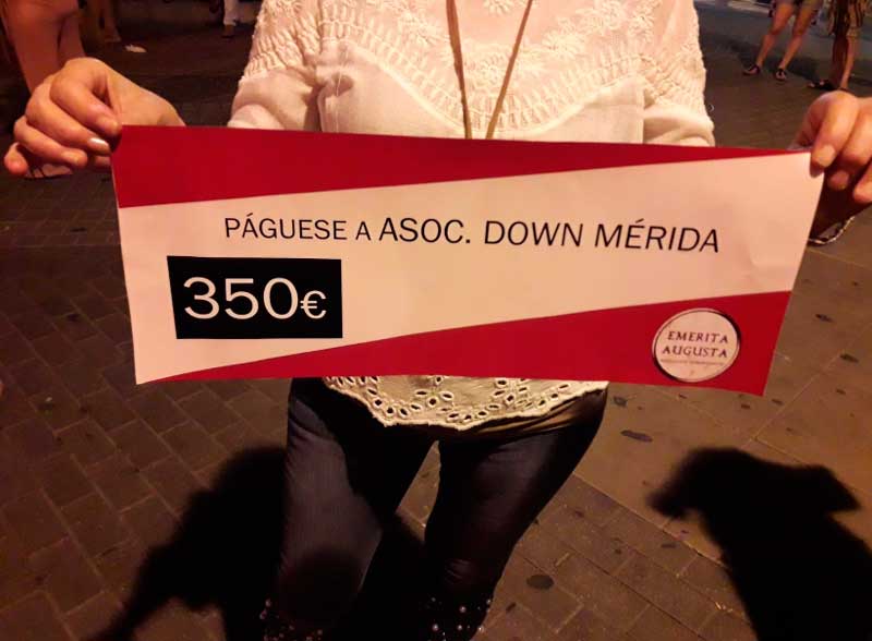 Entrega de cheque Down Mérida