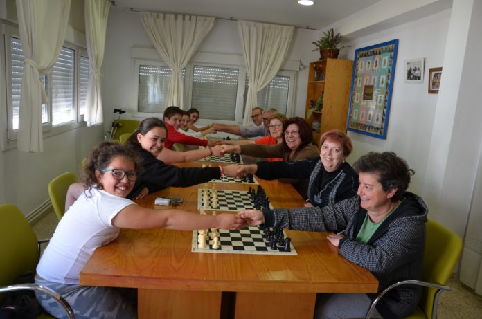 Mes del Ajedrez Intergeneracional Magic Extremadura