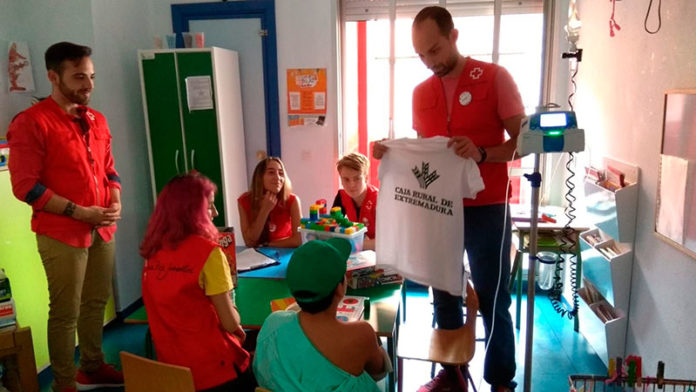 20180906_salud_cajarural Día de la camiseta de Caja Rural de Extremadura con Cruz Roja