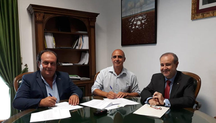 20180911_convenio_cajarural Caja Rural patrocina la Feria Ganadera de Zafra