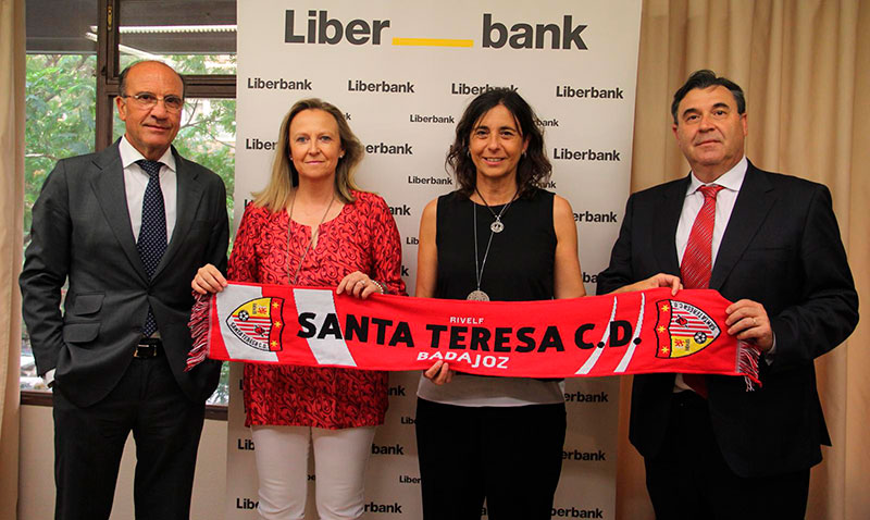 Liberbank patrocina al Santa Teresa Badajoz