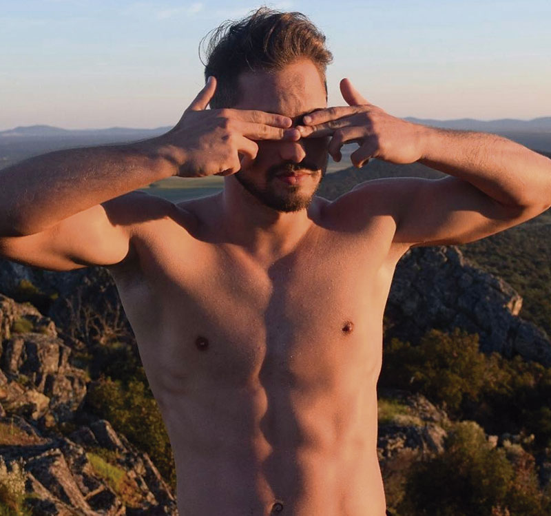 Grada 127. Perfil. Alfonso Rodríguez