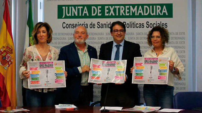 La Consejería de Sanidad y Feafes presentan un decálogo de buenas prácticas para medios de comunicación. Grada 128. Sepad