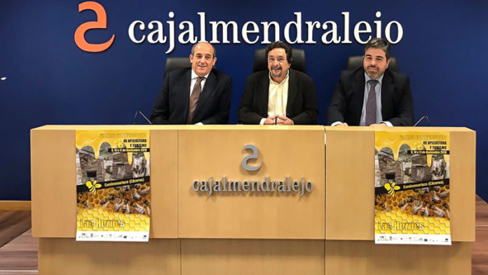 Cajalmendralejo patrocina la Feria de Apicultura y Turismo de Las Hurdes
