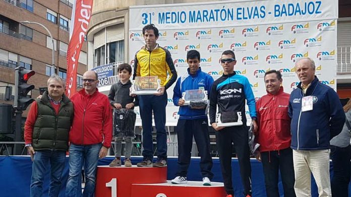 Jesús Antonio Núñez y Mercedes Pila se adjudican la victoria en el XXXI Medio maratón Elvas-Badajoz