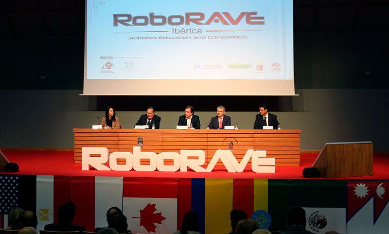 RoboRAVE 2018 se inaugura en la Institución Ferial de Badajoz en un ambiente de diversión y aprendizaje