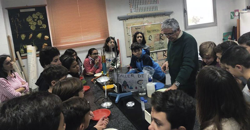 II Semana de la Ciencia y la Tecnología en Extremadura. Grada 129. Universidad de Extremadura
