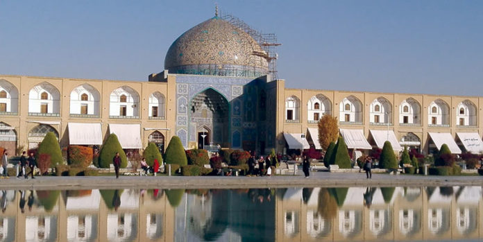 La gran plaza de Isfahán. Grada 129. Viajes