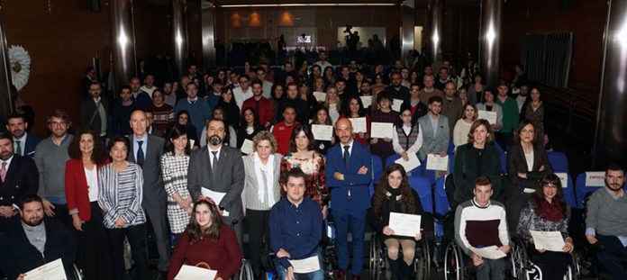 Fundación ONCE otorga tres becas a estudiantes con discapacidad de la Universidad de Extremadura