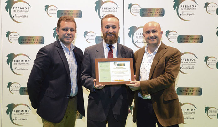 ‘Vivemociones’ y la Ruta del Vino Ribera del Guadiana son reconocidas por las Rutas del Vino de España. Grada 130. Fundecyt-Pctex ‘Vivemociones’ y la Ruta del Vino Ribera del Guadiana son reconocidas por las Rutas del Vino de España. Grada 130. Fundecyt-Pctex