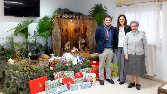 El programa ‘Una sonrisa por Navidad’ de Ibercaja ha llevado juguetes a los niños con menos recursos El programa 'Una sonrisa por Navidad' de Ibercaja ha llevado juguetes a los niños con menos recursos