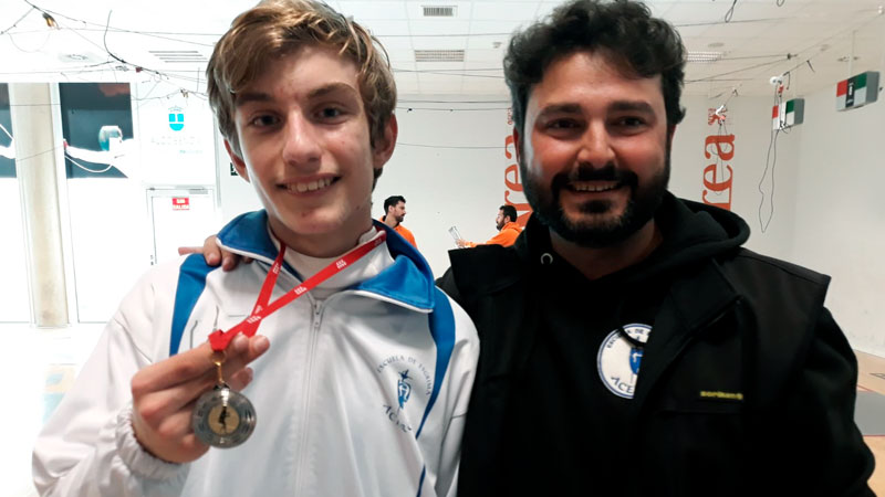 Raúl García consigue una medalla de Plata en el campeonato de esgrima de Alcobendas