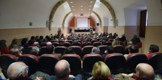 Una veintena de entidades locales de la provincia de Cáceres reciben ayudas para residencias y centros de día