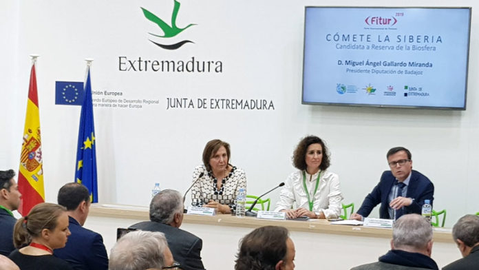 La candidatura a a Reserva de la Biosfera de la Siberia se promociona en Fitur a través de la gastronomía