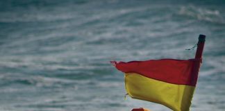 'Socorrista en la Praia da areia branca'. Grada 130. Fotografía