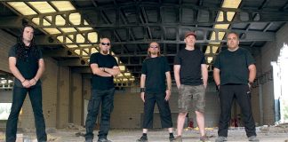 ‘Omnia Transit’, grupo de rock-heavy de Badajoz. Grada 130. Música