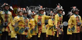'Los minifolk saltan a la pista' ganan el concurso de murgas juveniles
