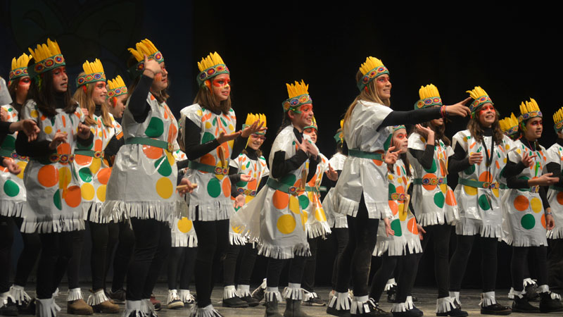 Los más pequeños arrasan en el concurso de murgas infantiles del Carnaval de Badajoz