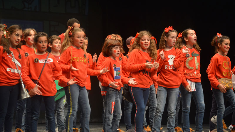 Los más pequeños arrasan en el concurso de murgas infantiles del Carnaval de Badajoz