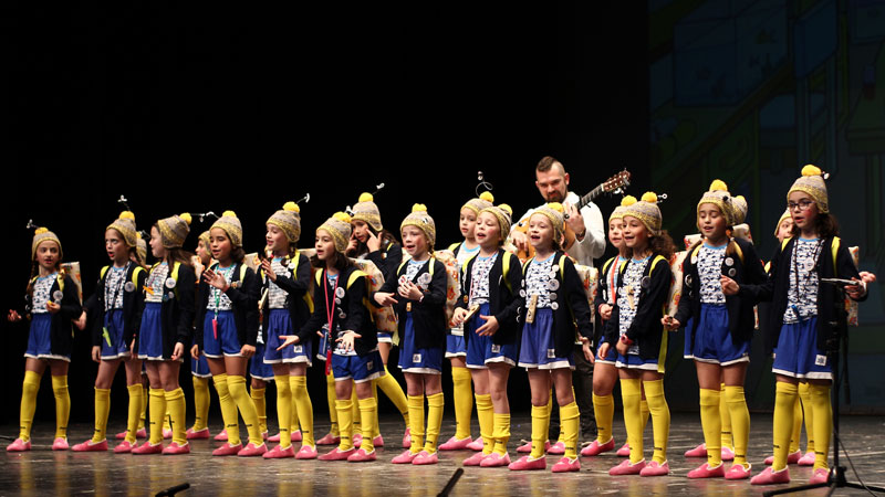 Los más pequeños arrasan en el concurso de murgas infantiles del Carnaval de Badajoz