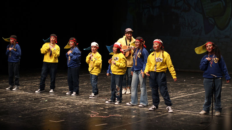 Los más pequeños arrasan en el concurso de murgas infantiles del Carnaval de Badajoz