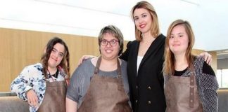 Tres jóvenes con síndrome de Down diseñarán un bolso para una marca de lujo