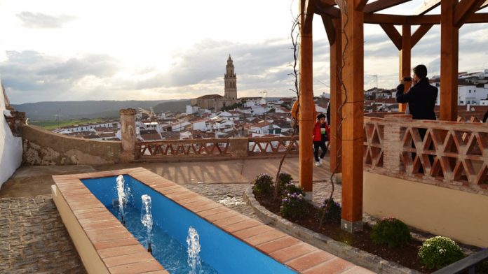 El mirador de San Agustín se convierte en un nuevo reclamo turístico de Jerez de los Caballeros