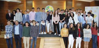 La Universidad de Extremadura entrega los premios 'Investigar en Ciencias', patrocinados por Caja Rural de Extremadura