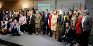 Acto institucional de conmemoración del Día internacional de la mujer. Grada 133. Asamblea de Extremadura