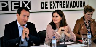 La Fempex da a conocer a los municipios el Reglamento sobre participación ciudadana en la vida pública. Grada 133