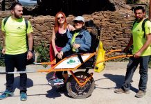 ‘Ruta del contrabando’ con la Joelette 'Ruta del contrabando' con la Joelette