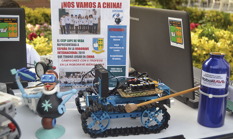 El colegio Lope de Vega de Badajoz representará a España en RoboRAVE International en China. Grada 135. Qué pasó