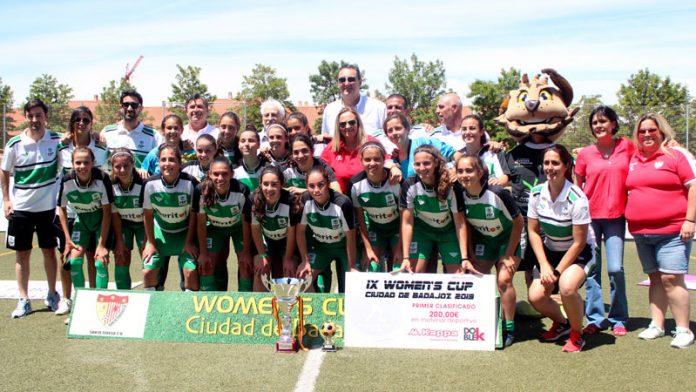 La selección femenina extremeña de fútbol se impone en la IX Women’s Cup Ciudad de Badajoz La selección femenina extremeña de fútbol se impone en la IX Women’s Cup Ciudad de Badajoz