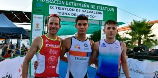 Sergio Moreno y María Remedios Mendoza consiguen el triunfo en el Triatlón de Salvaleón