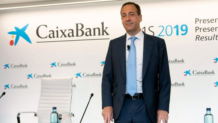 CaixaBank obtiene un beneficio semestral de 622 millones tras la reestructuración de su plantilla