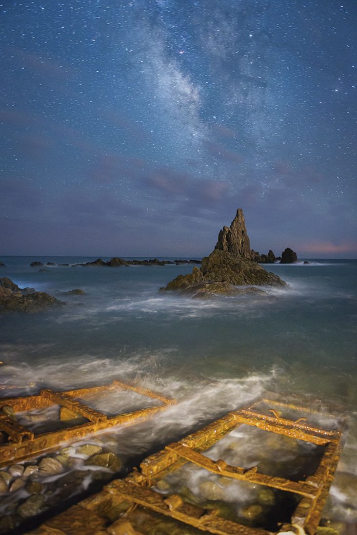 'Arrecife bajo las estrellas. Cabo de Gata'. Grada 137. Fotografía