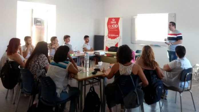 El proyecto CID Emprende organiza el taller 'Motivación para el emprendimiento' en Bienvenida