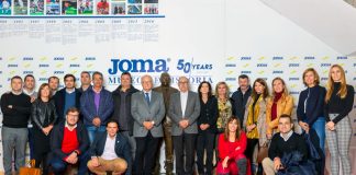 Empresas familiares extremeñas visitan Joma Sport, referente en el equipamiento deportivo