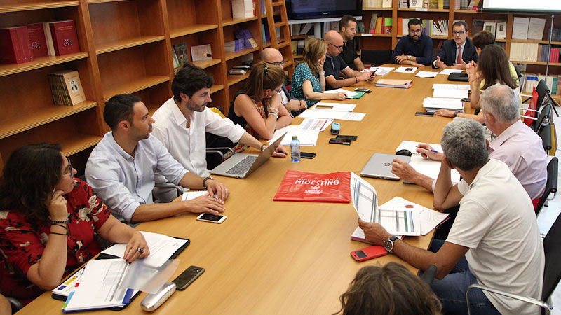 La Diputación de Badajoz acoge una reunión del proyecto ‘Caminos Jacobeos del Oeste peninsular’. Grada 138