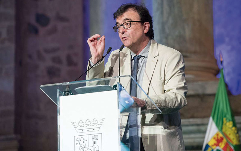 Javier Cercas pronunció el discurso ciudadano de las Medallas de Extremadura 2019: Foto: Junta de Extremadura