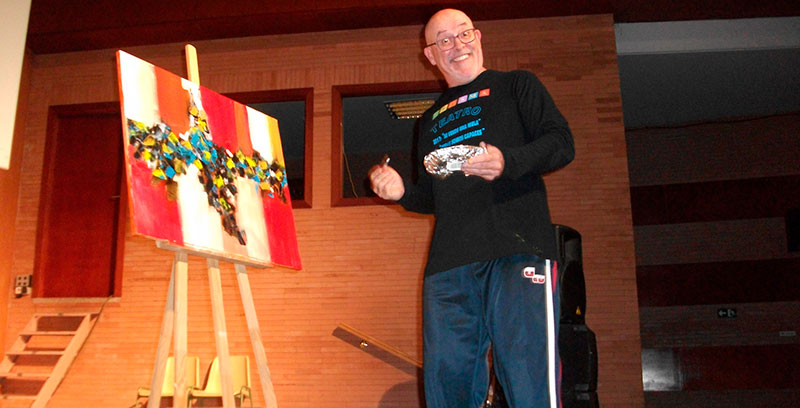 Pintura en la gala de la Asociación Regional de Parkinson