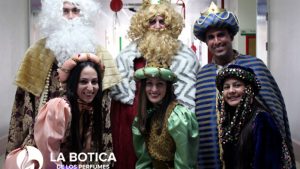 La Botica de los Perfumes acompaña a los Reyes Magos en su visita al Hospital de Mérida