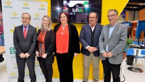 Caja Rural de Extremadura firma sendos convenios de colaboración con Feval y Corderex