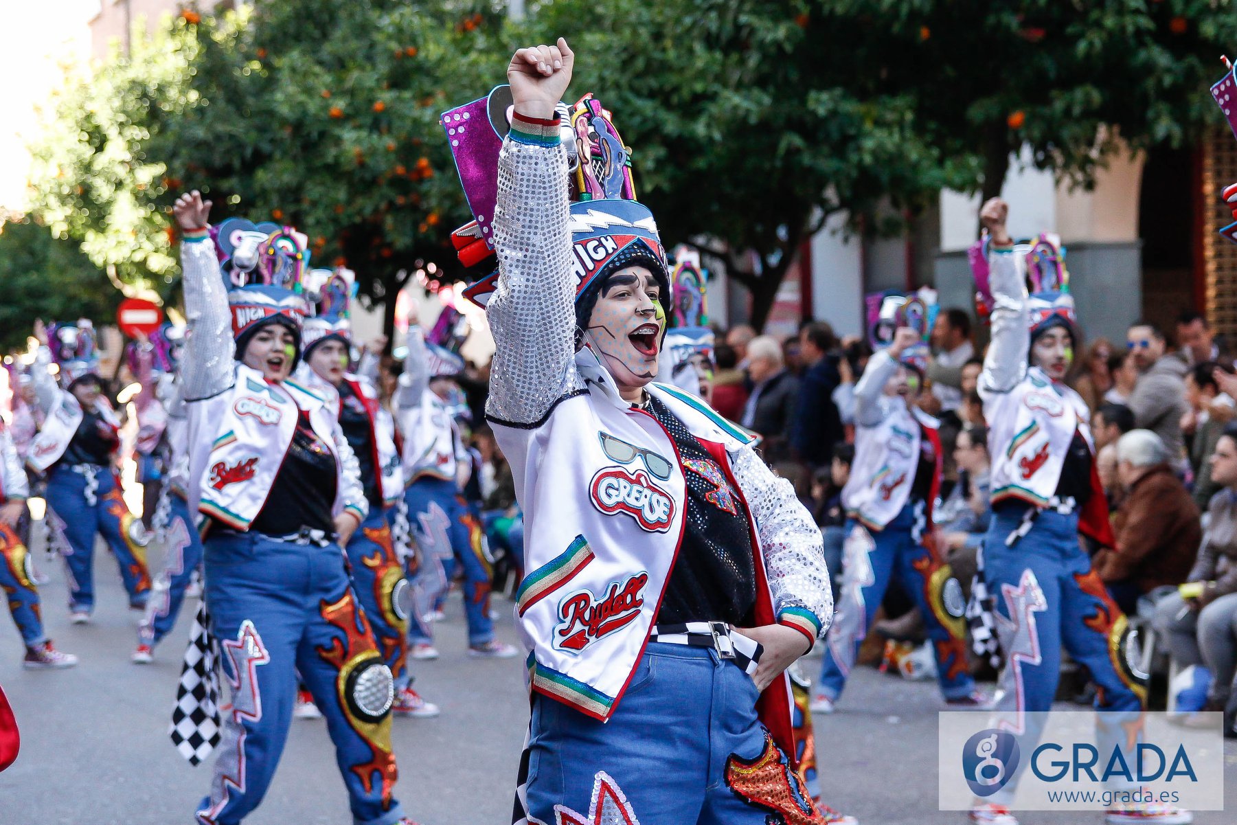 Momento del desfile de comparsas del carnaval de Badajoz 2020