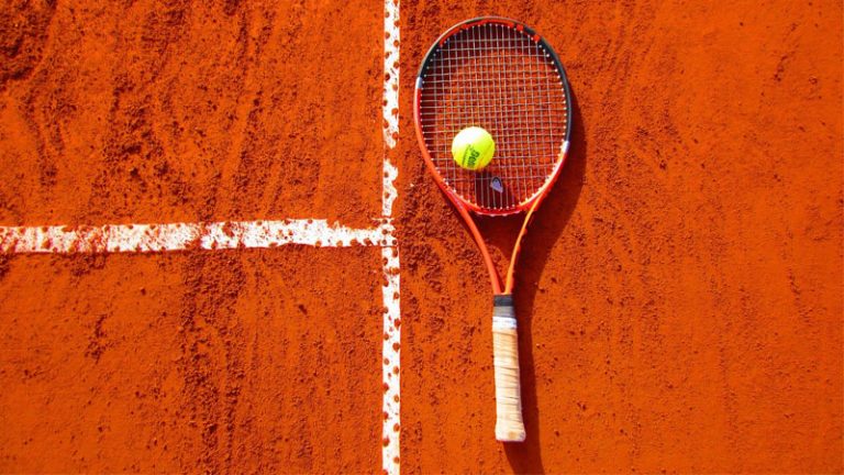 La Federación Extremeña de Tenis y la Diputación de Badajoz ponen en marcha el IV Circuito de aficionados