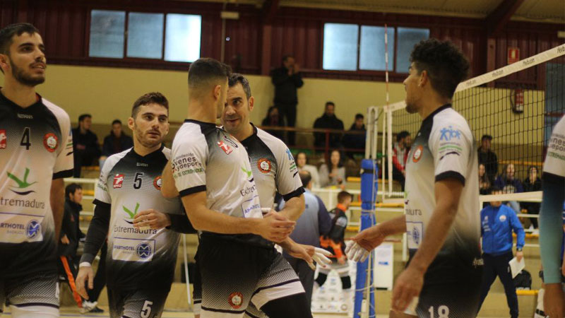 El Extremadura Voleibol de Badajoz da por finalizada la temporada