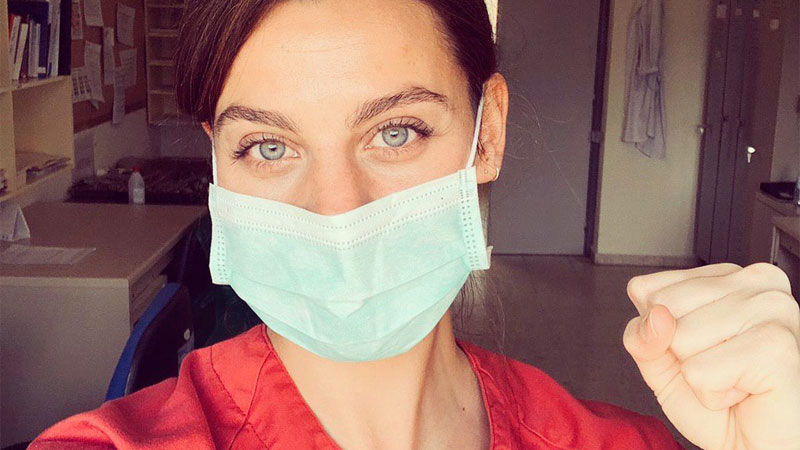 La actriz Clara Alvarado se suma al contingente sanitario para luchar contra el coronavirus