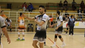 El Extremadura Voleibol anuncia la renovación de David Domènech