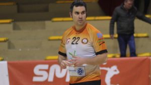 El capitán del Extremadura CPV, Manuel Asensio, renueva por el club pacense de voleibol